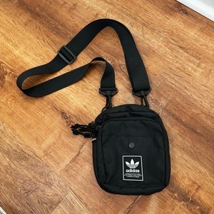Adidas Originals Utility Festival 3.0 Crossbody bag